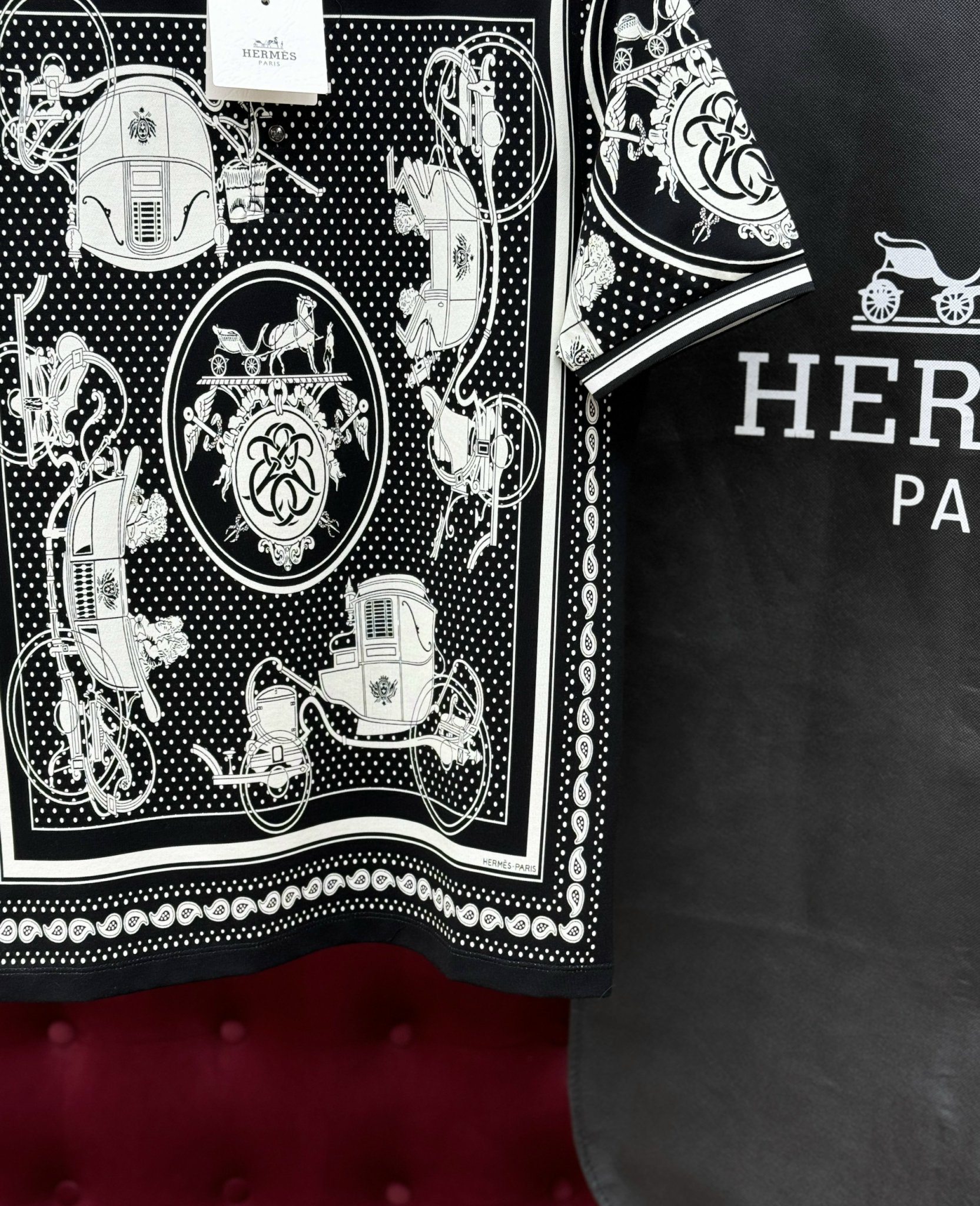 Áo polo Hermes HM Đen họa tiết chấm bi Trắng Like Auth 1-1 on web CD